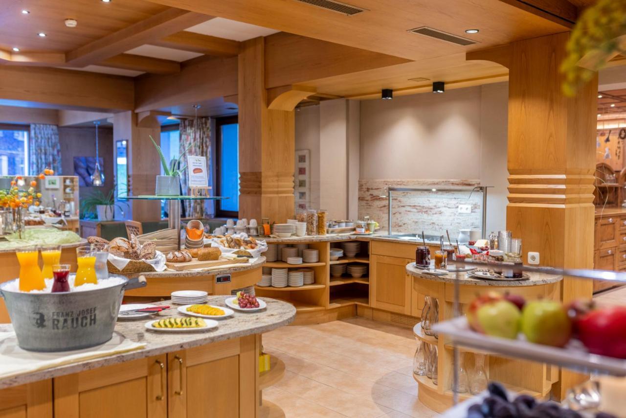 Hotel Walserberg Warth  Екстериор снимка