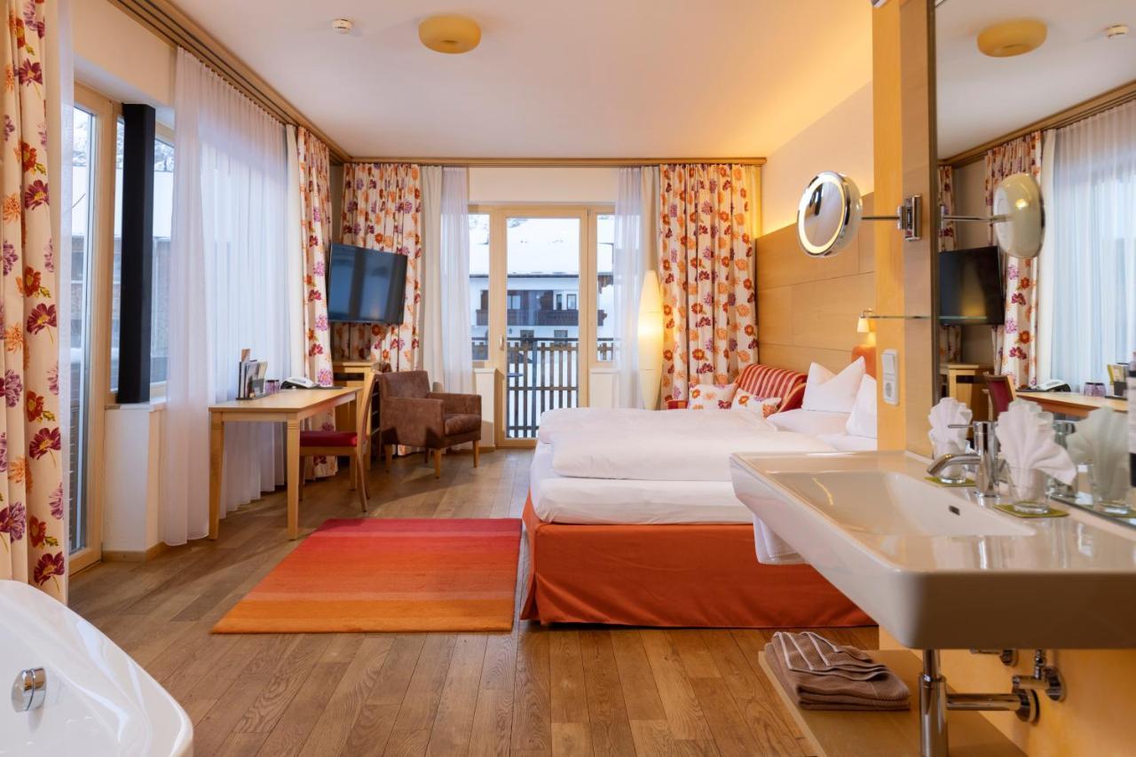 Hotel Walserberg Warth  Екстериор снимка