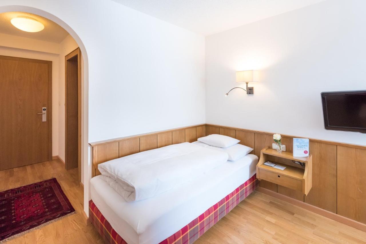 Hotel Walserberg Warth  Екстериор снимка