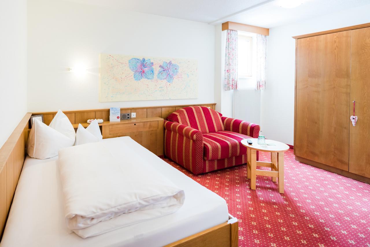 Hotel Walserberg Warth  Екстериор снимка